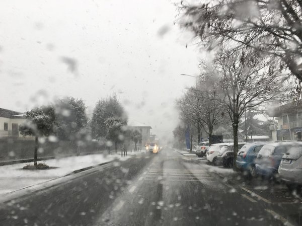 How Can UK Art Galleries Increase International Visibility and Sales?