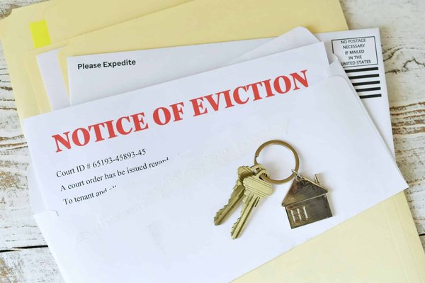What is the legal process for evicting commercial tenants in the UK?